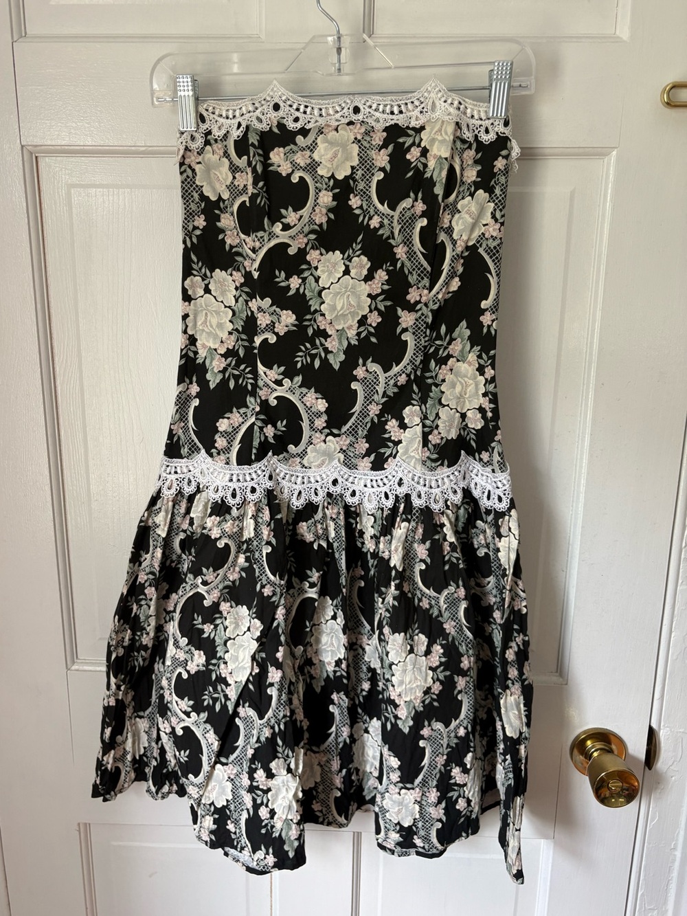 Vintage 1980s Gunne Sax Strapless Floral Lace Mini Dress, Size 7/8 Romantic Prom
